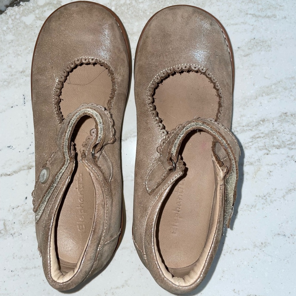 GUC (they are shoes) Elephantito size 13